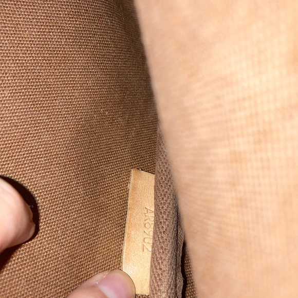 (sold) Louis Vuitton Saumur - Picture 7 of 15